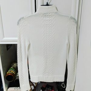 Turtle neck top size medium
